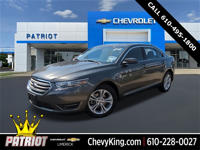 2018 Ford Taurus SEL's photo