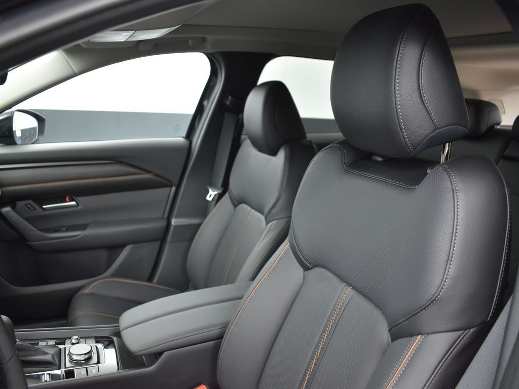 2025 Mazda CX-50 Premium photo 9