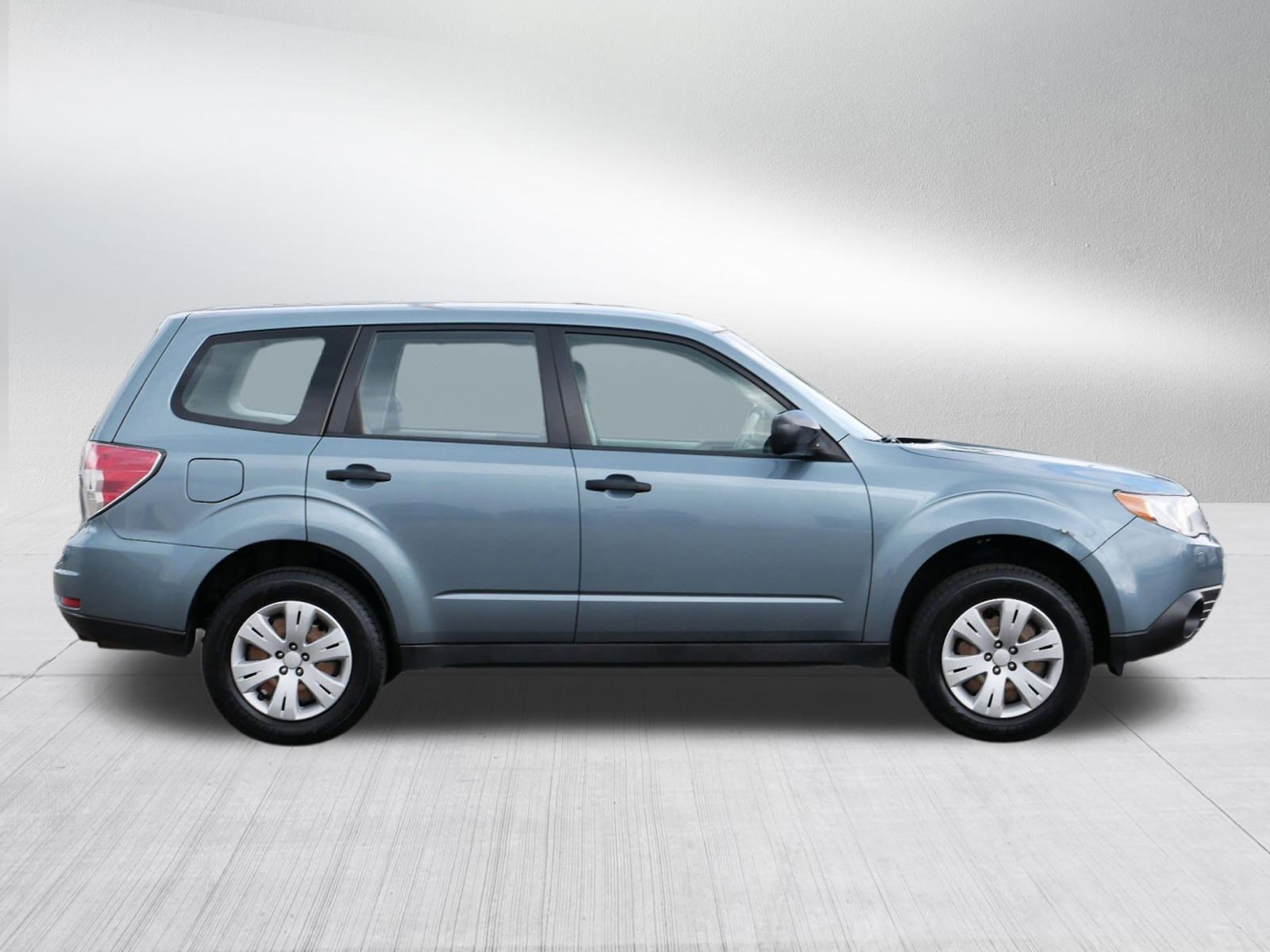 2010 Subaru Forester 2.5X photo 8