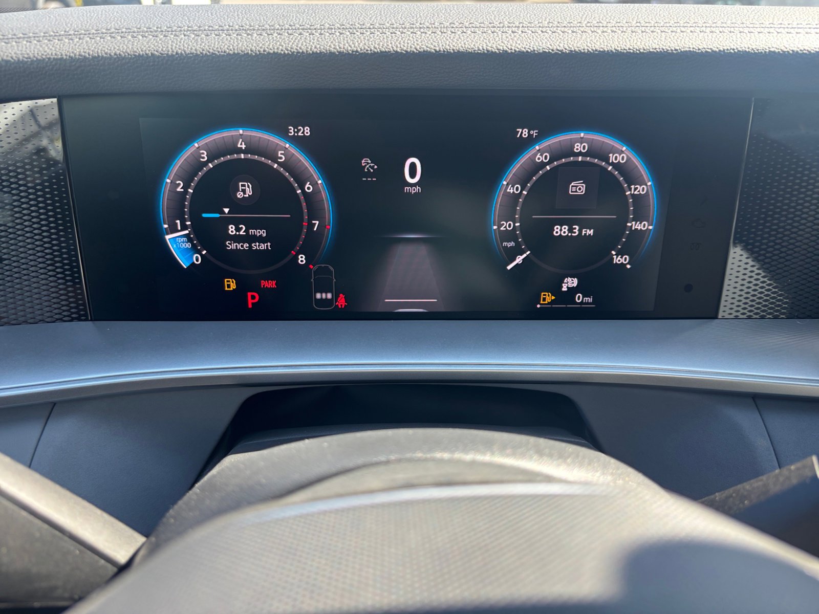 2025 Volkswagen Tiguan SE R-Line Black photo 17