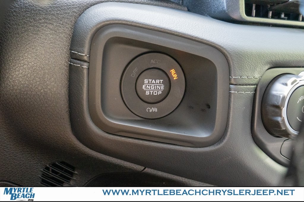2025 Jeep Gladiator Sport photo 26