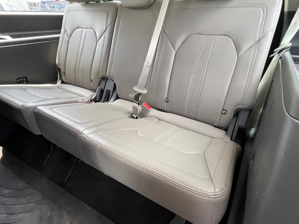 2019 Ford Expedition Limited photo 10