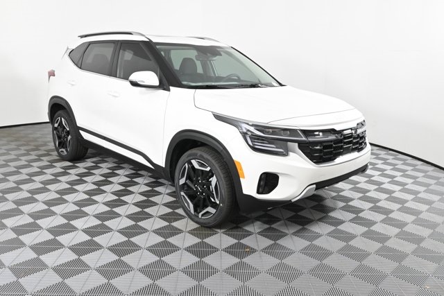 2025 Kia Seltos SX's photo