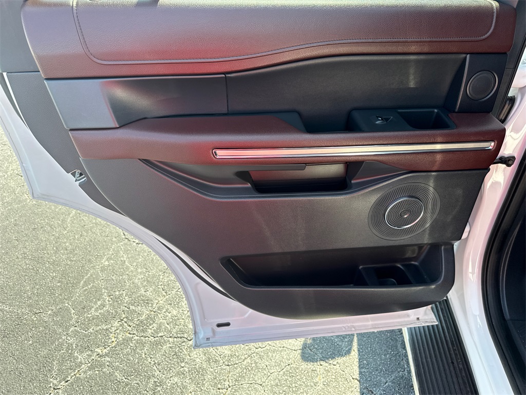 2023 Ford Expedition Limited photo 22