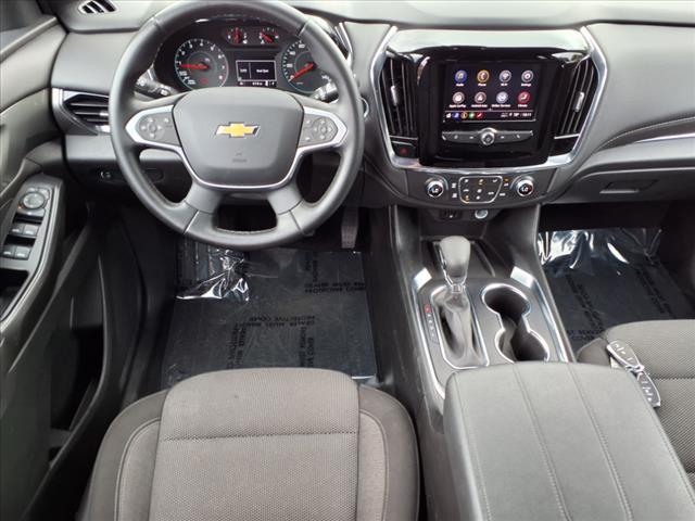 2023 Chevrolet Traverse Cloth photo 3