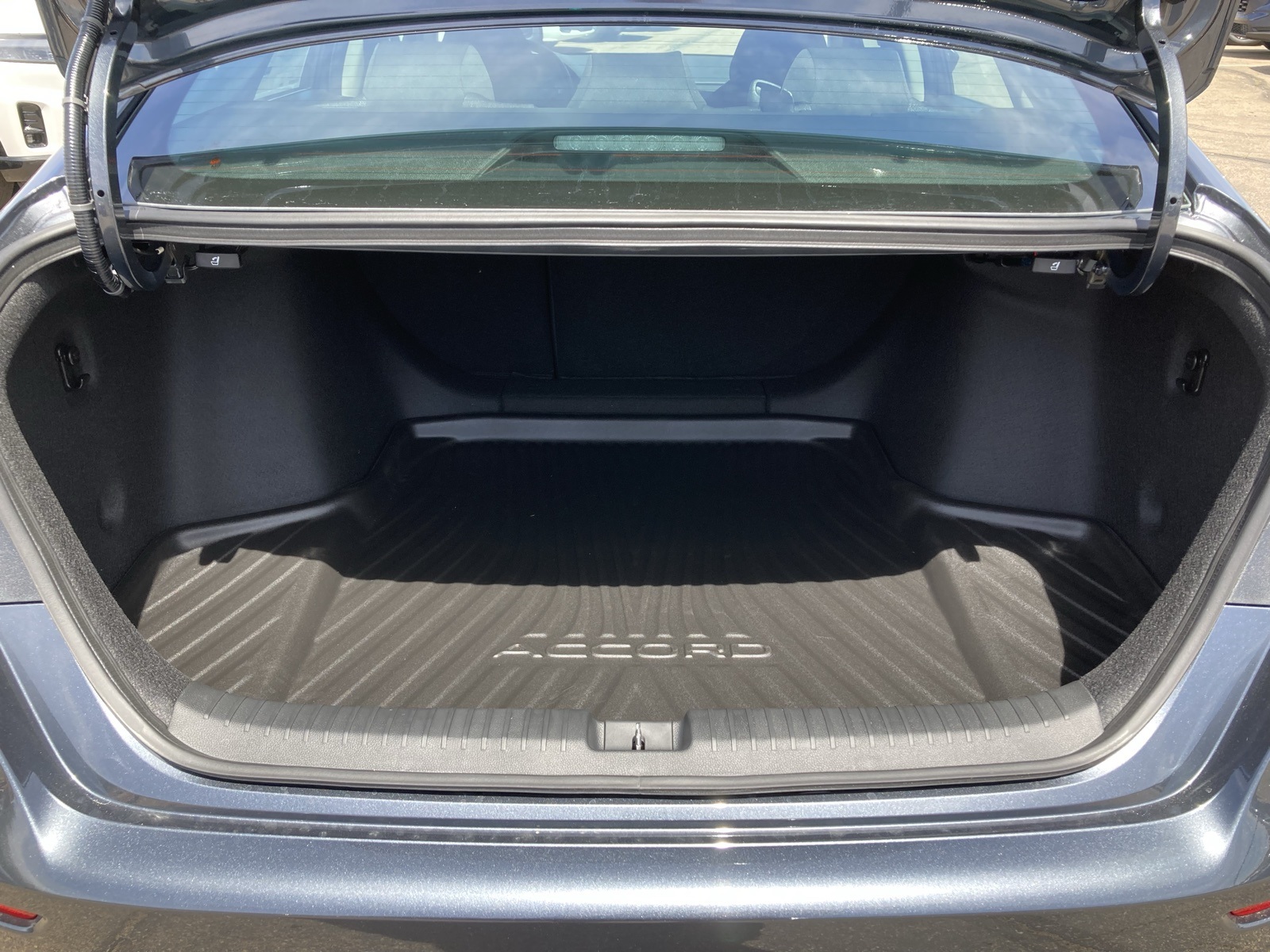 2025 Honda Accord SE photo 38