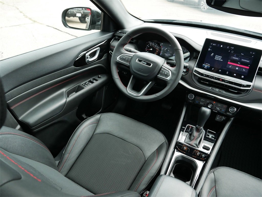 2023 Jeep Compass Trailhawk photo 4
