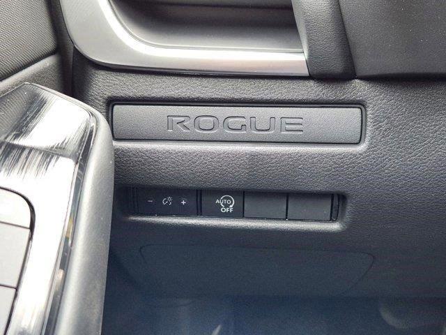 2025 Nissan Rogue S photo 18