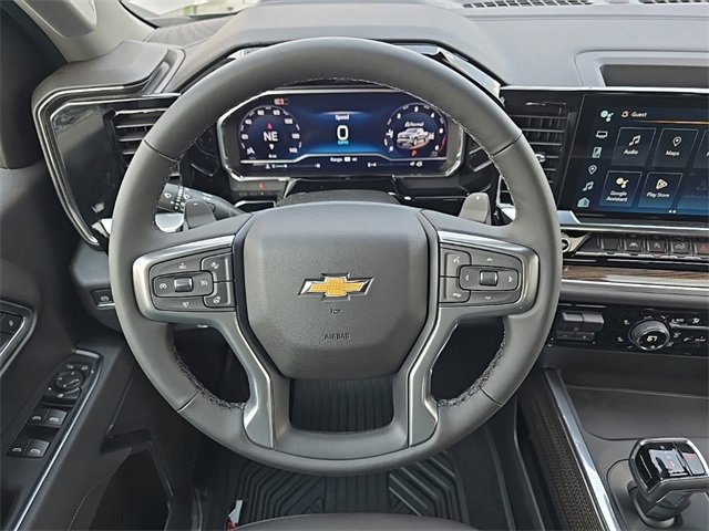 2025 Chevrolet Silverado 1500 LT photo 9