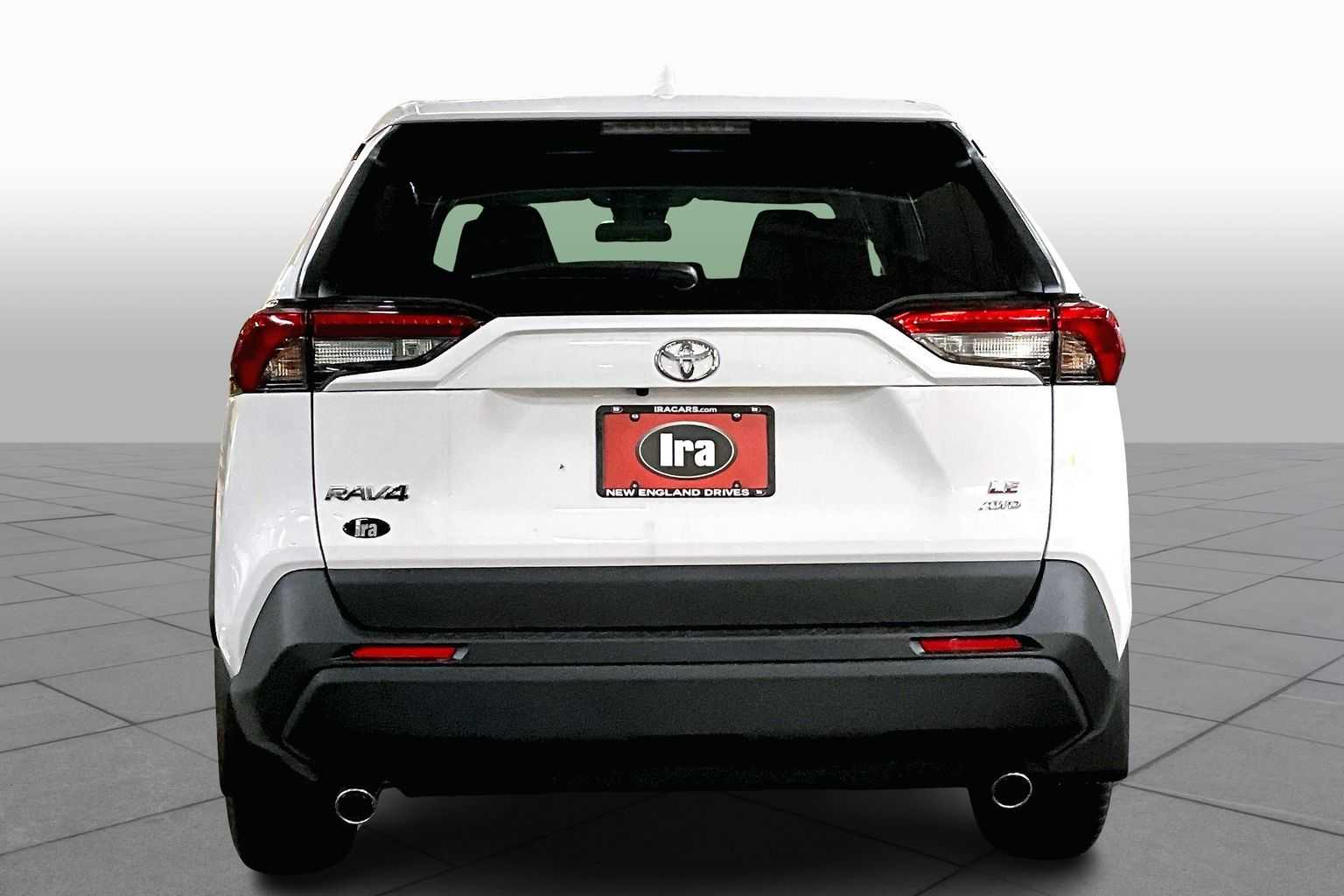 2025 Toyota RAV4 LE photo 4
