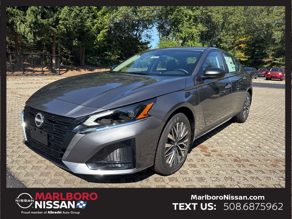 2025 Nissan Altima SV photo 3