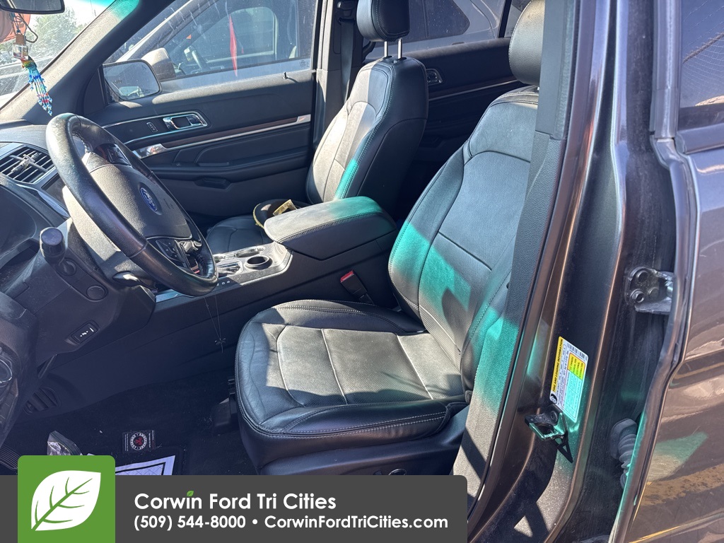 2016 Ford Explorer Limited photo 2