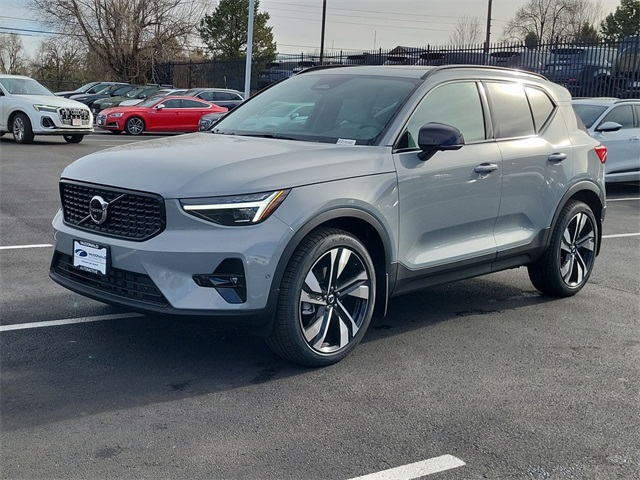 2026 Volvo XC40 Ultra's photo