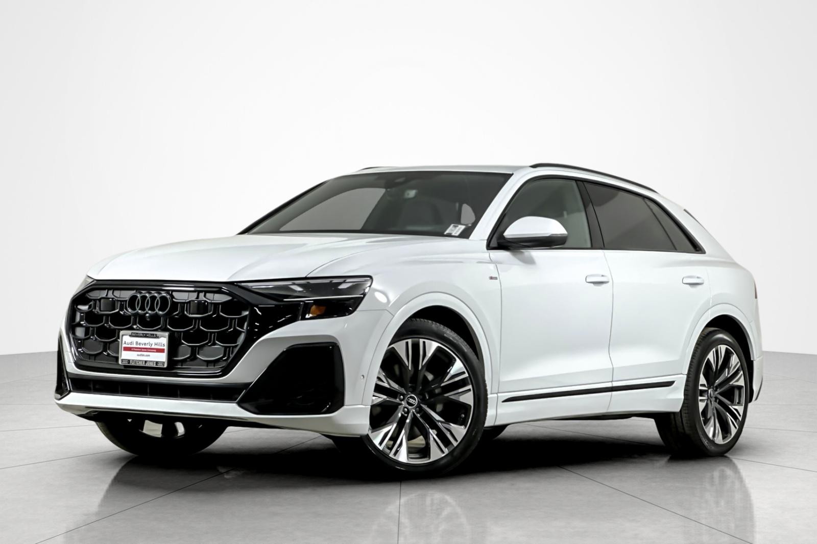 2026 Audi Q8 Prestige's photo