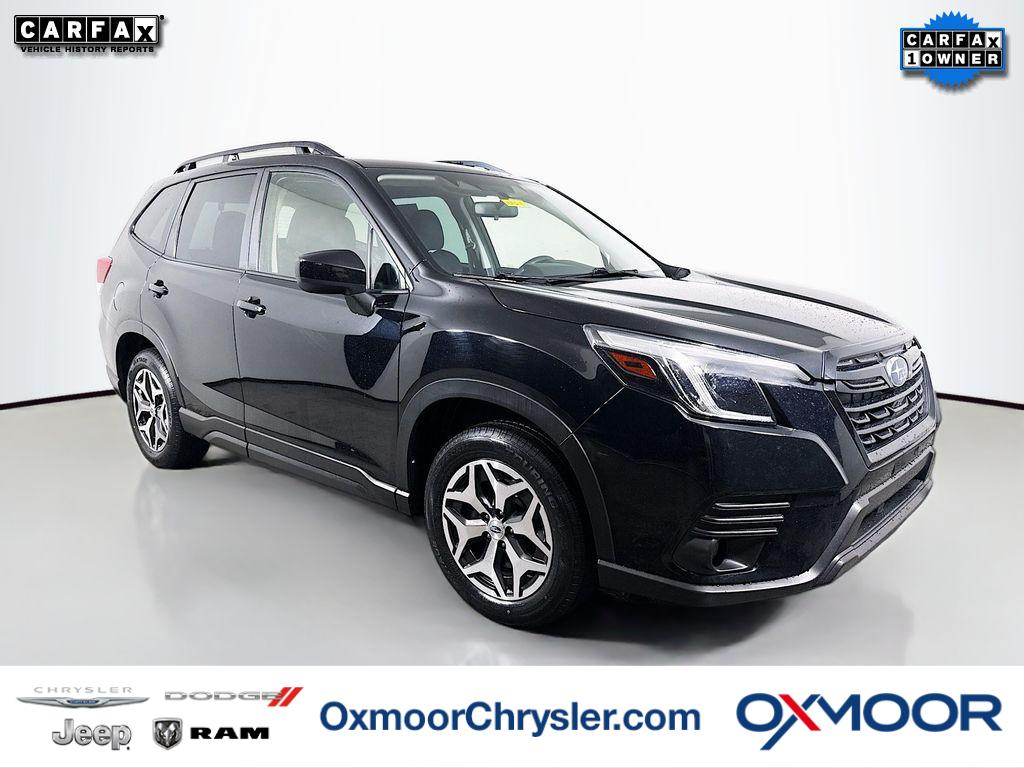 2023 Subaru Forester Premium's photo