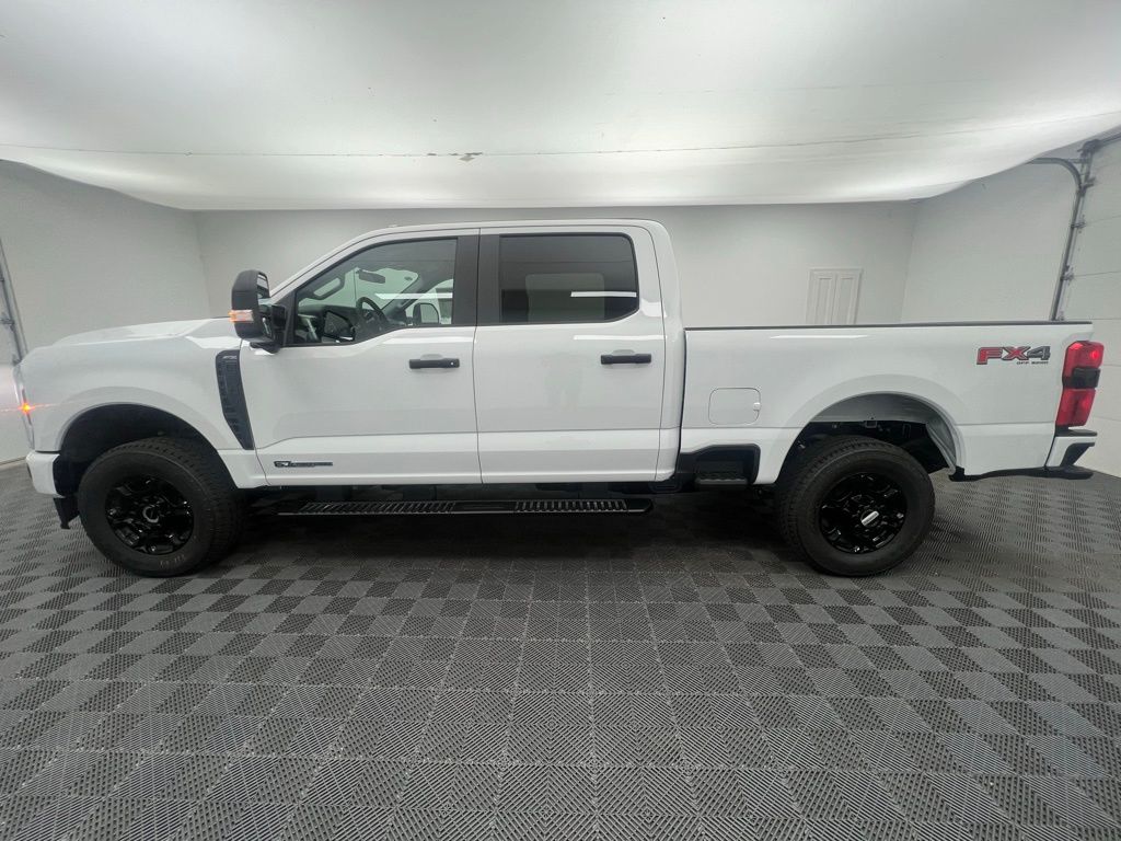2025 Ford F-250 photo 7