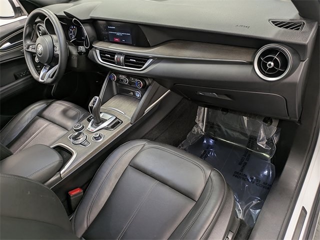 2022 Alfa Romeo Stelvio Ti photo 27