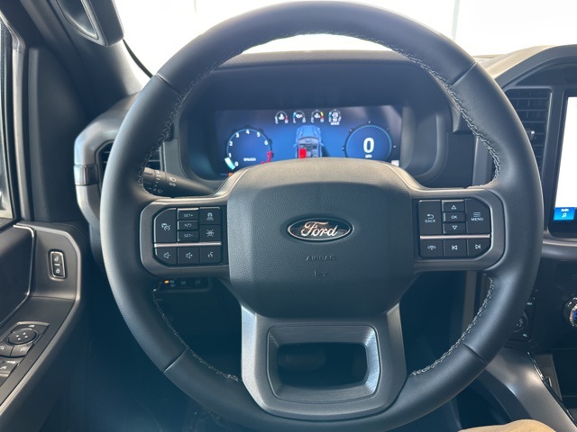 2025 Ford F-150 XLT photo 12