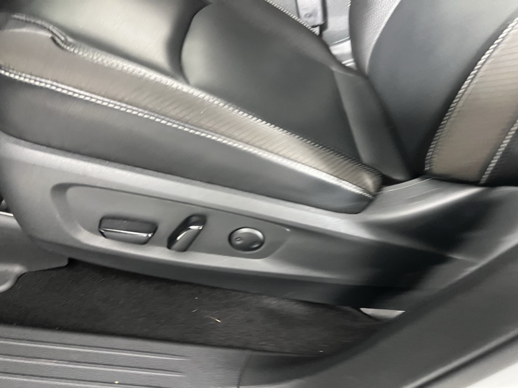2022 Nissan Pathfinder SL photo 18