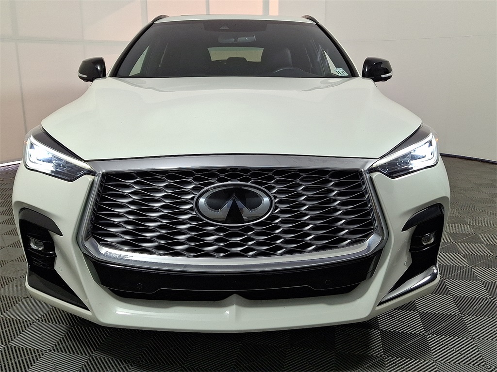 2023 Infiniti QX55 Essential photo 2