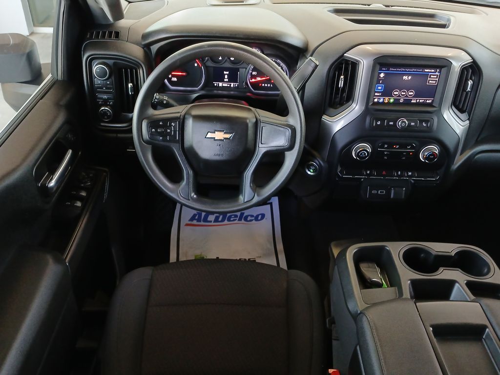 2024 Chevrolet Silverado 2500HD Custom photo 11