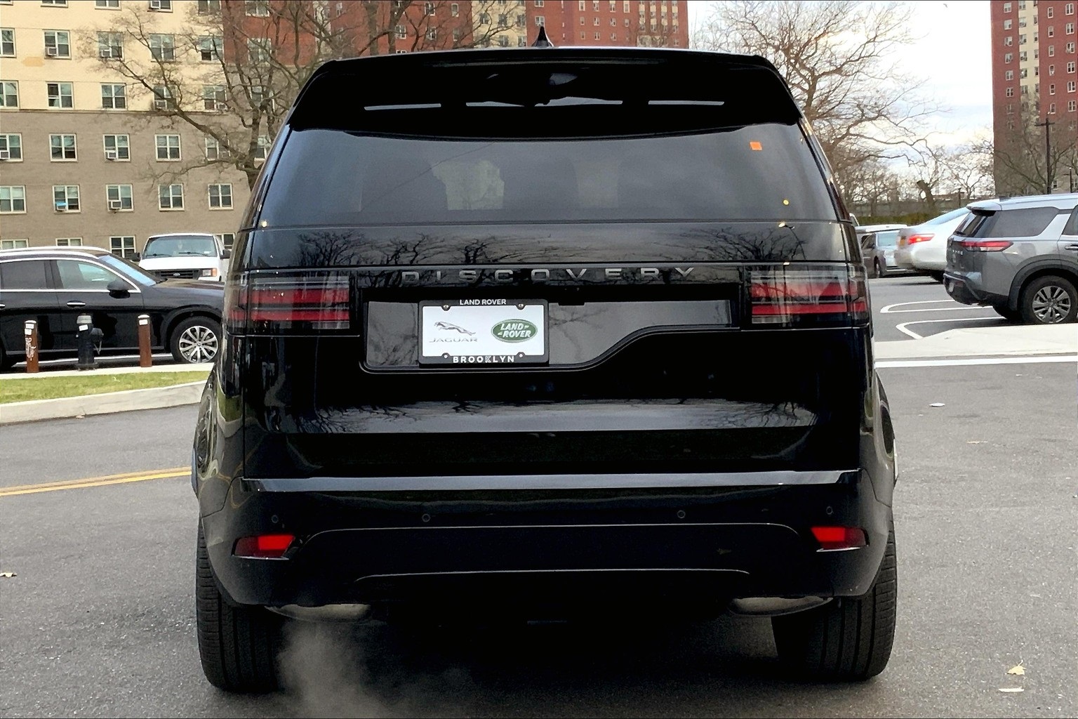 2025 Land Rover Discovery SE photo 4