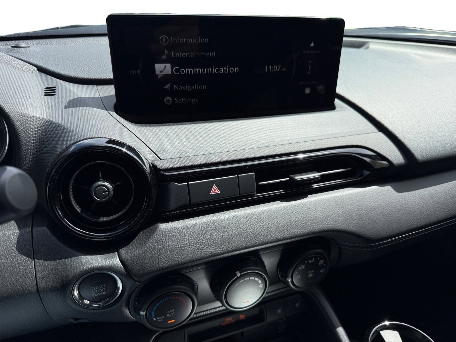 2025 Mazda MX-5 Miata Miata photo 11