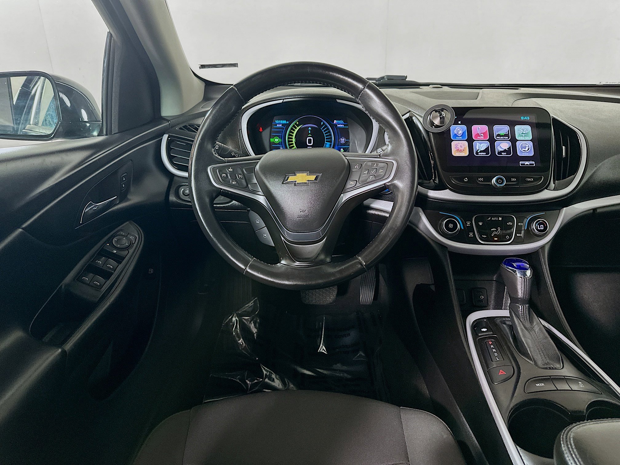 2017 Chevrolet Volt LT photo 20