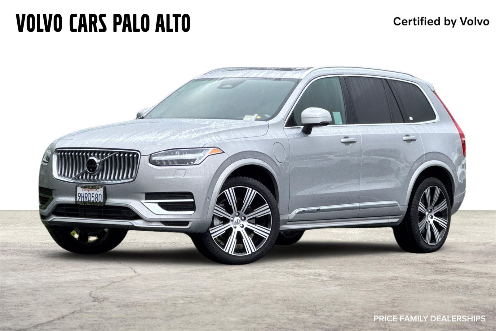 2023 Volvo XC90 Plus's photo