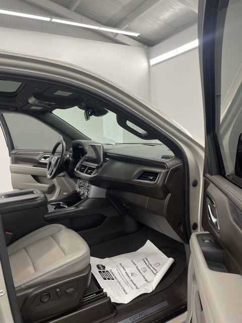 2023 Gmc Yukon SLT photo 32