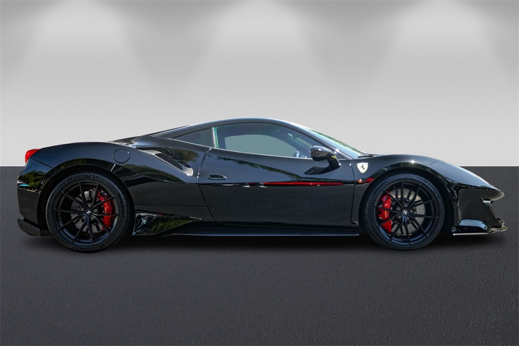 2020 Ferrari 488 Pista photo 2