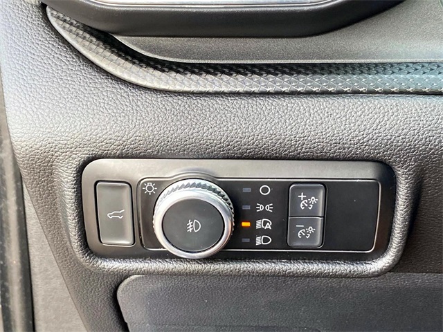 2022 Ford Explorer ST-Line photo 23