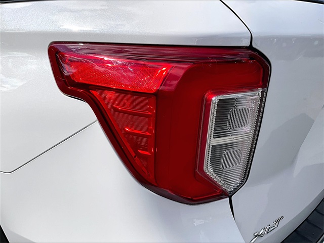 2022 Ford Explorer XLT photo 32