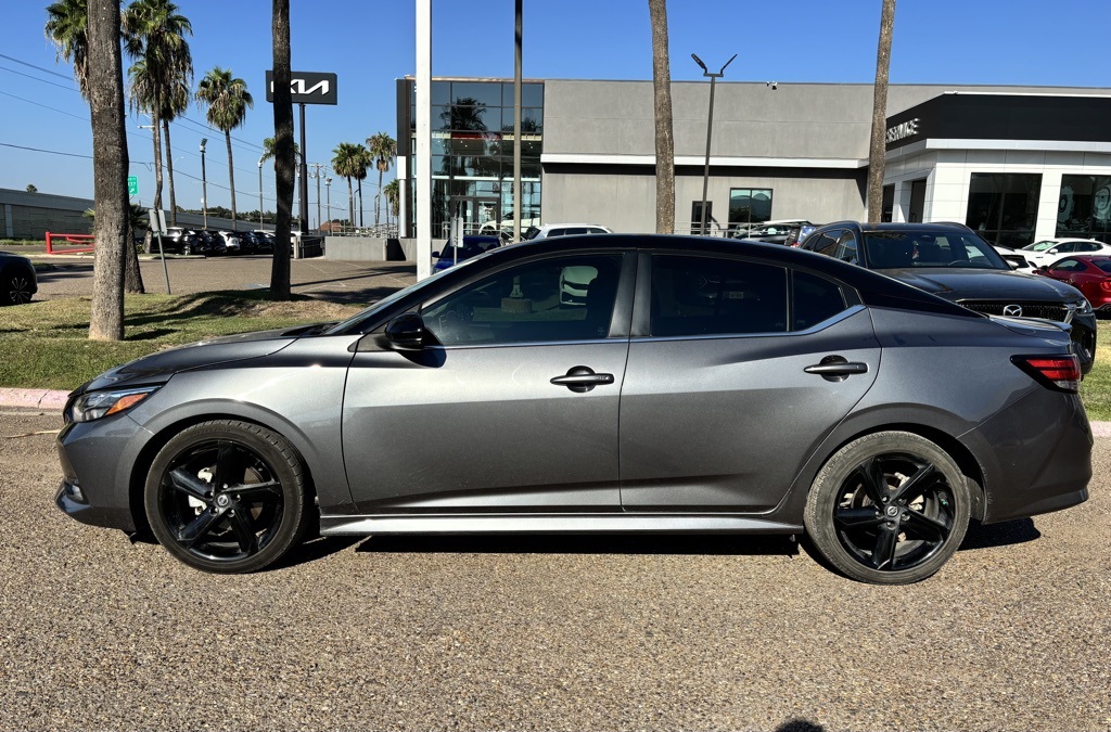 2023 Nissan Sentra SR photo 4