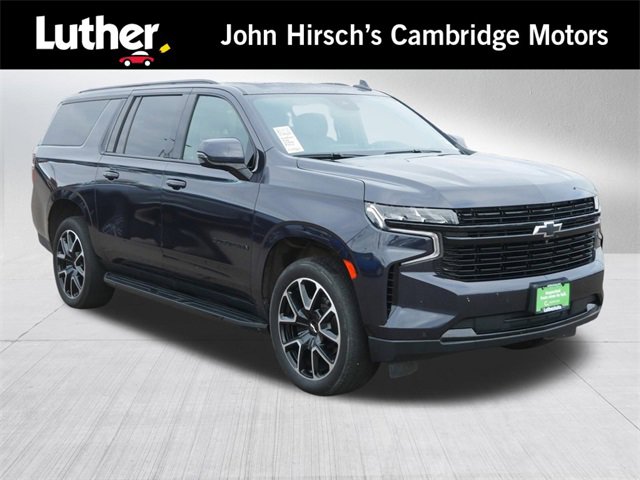 2023 Chevrolet Suburban RST's photo