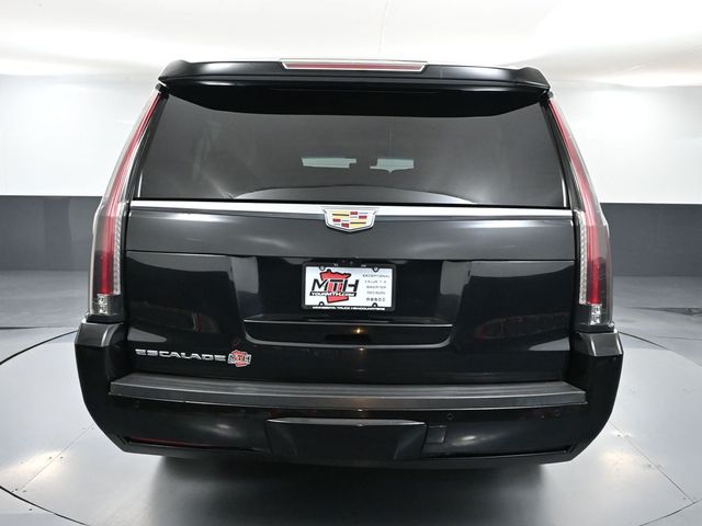 2018 Cadillac Escalade ESV Luxury photo 4