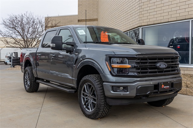 2025 Ford F-150 XLT's photo