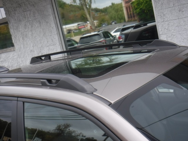 2025 Subaru Forester Premium photo 2