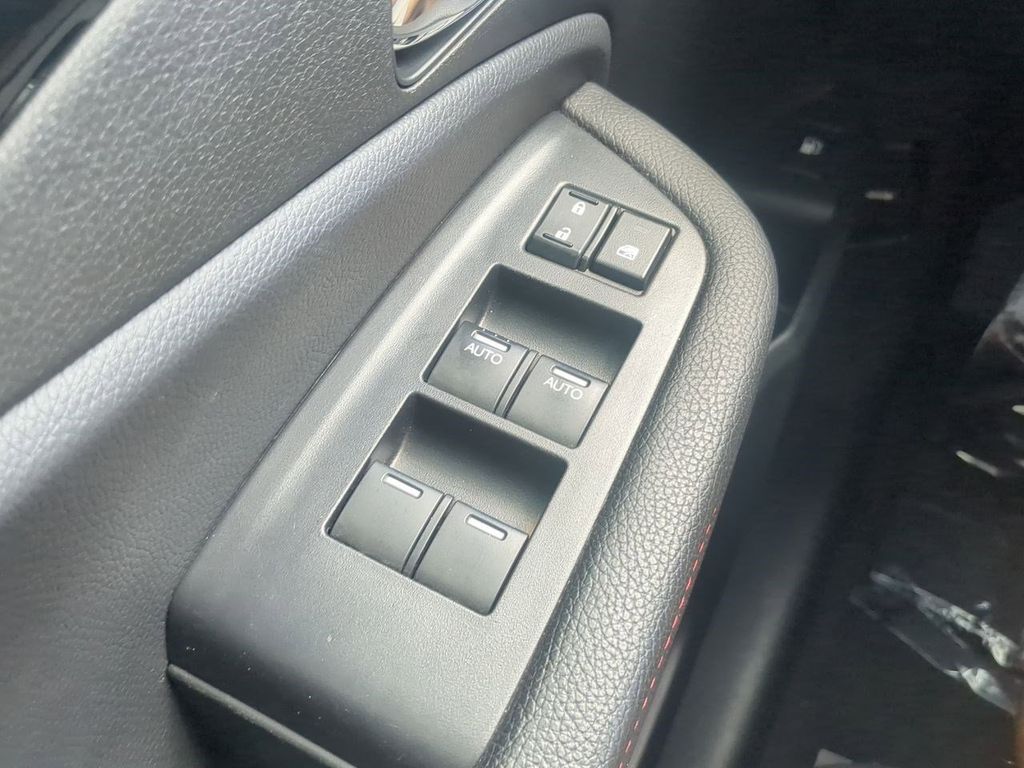 2024 Honda Ridgeline Black Edition photo 24