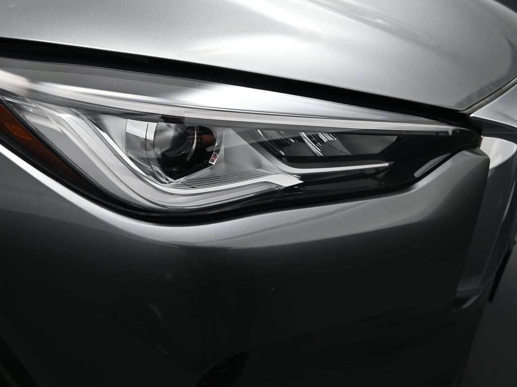 2022 Infiniti QX50 Luxe photo 13