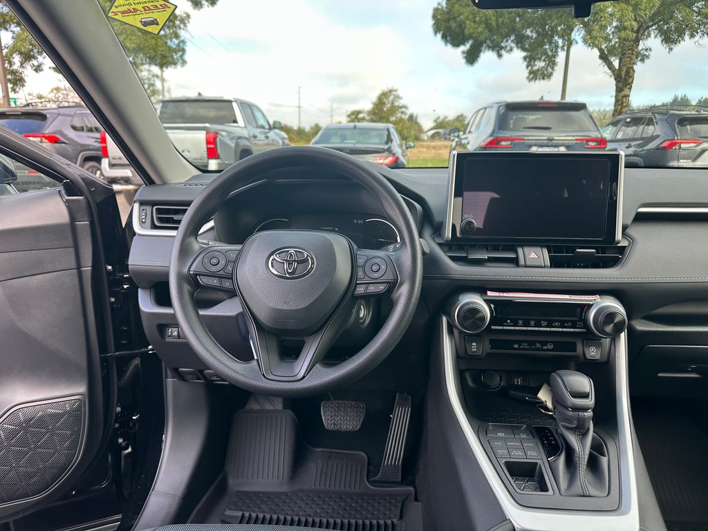 2025 Toyota RAV4 LE photo 15