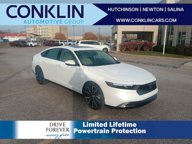 2025 Honda Accord Hybrid Touring's photo