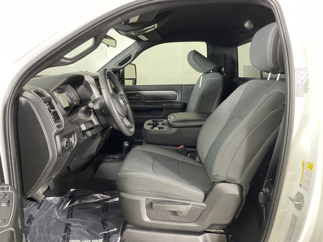 2024 Ram 2500 Tradesman photo 3