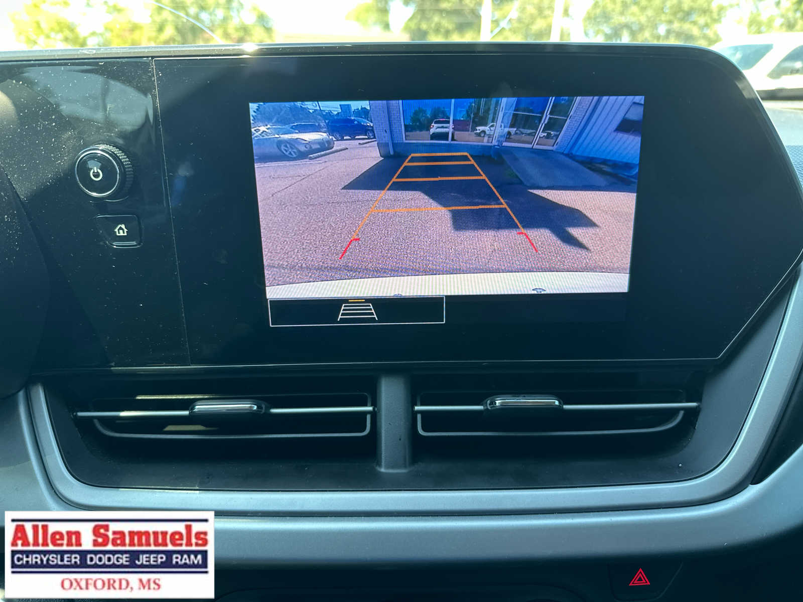2025 Chevrolet Trax LS photo 28