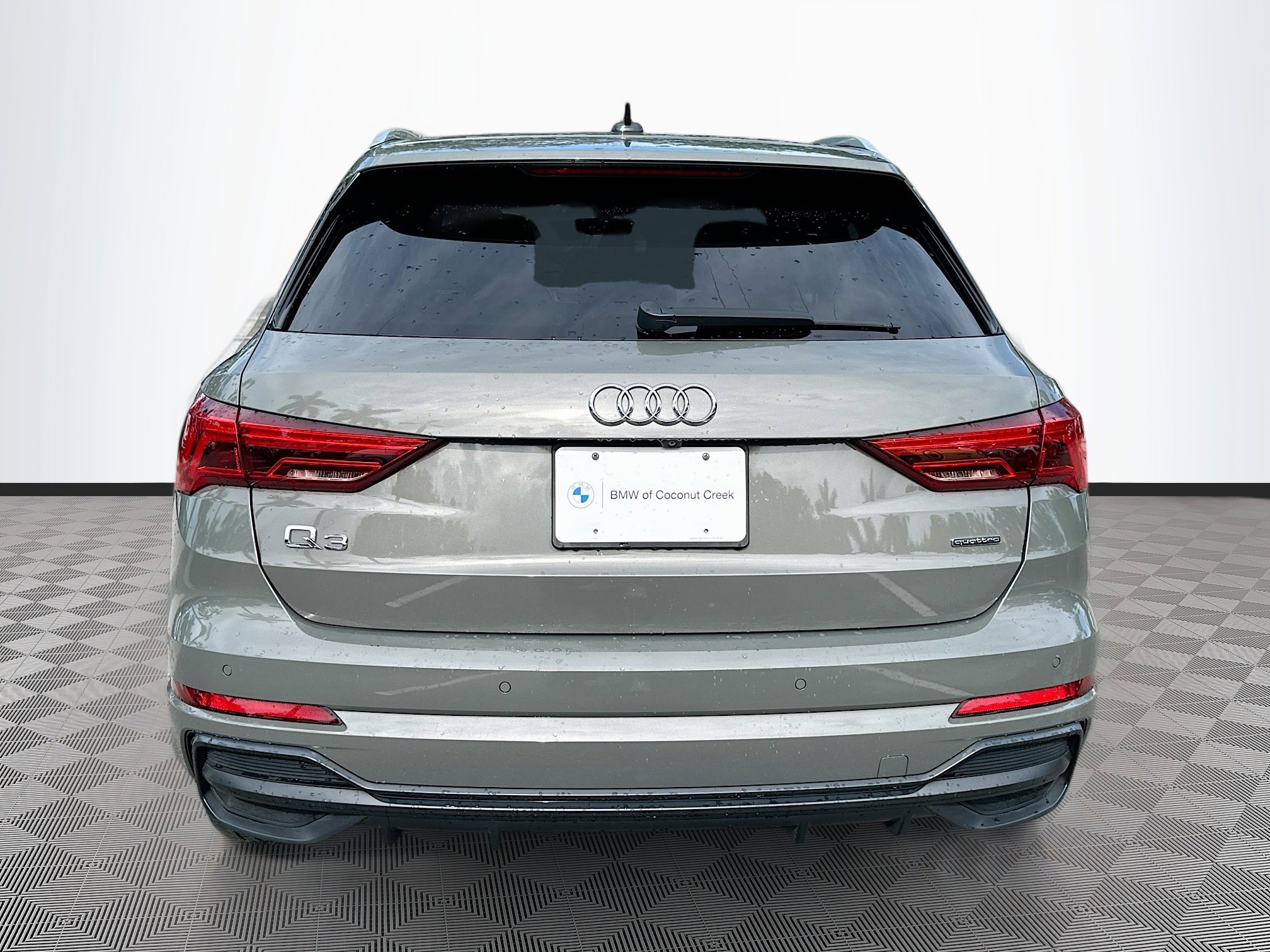 2020 Audi Q3 S line Premium photo 6