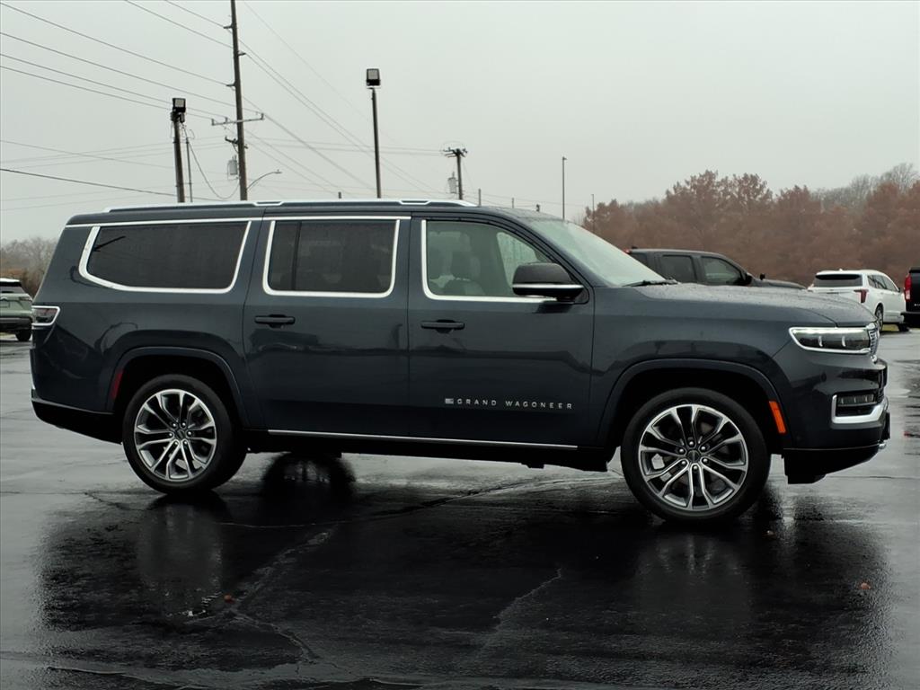 2024 Jeep Grand Wagoneer L III photo 2