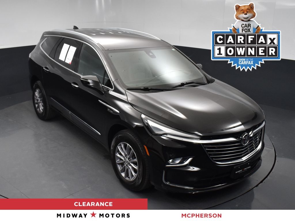 2023 Buick Enclave Essence's photo