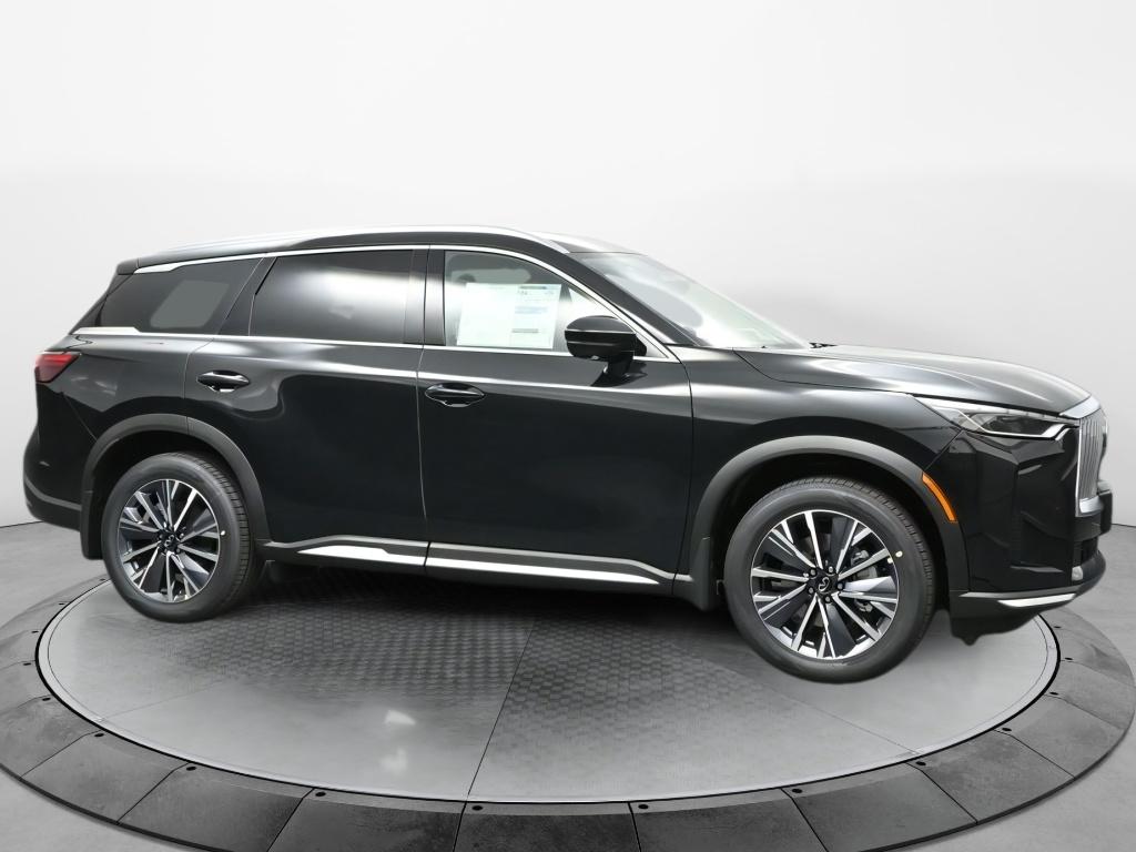 2026 Infiniti QX60 Luxe photo 8