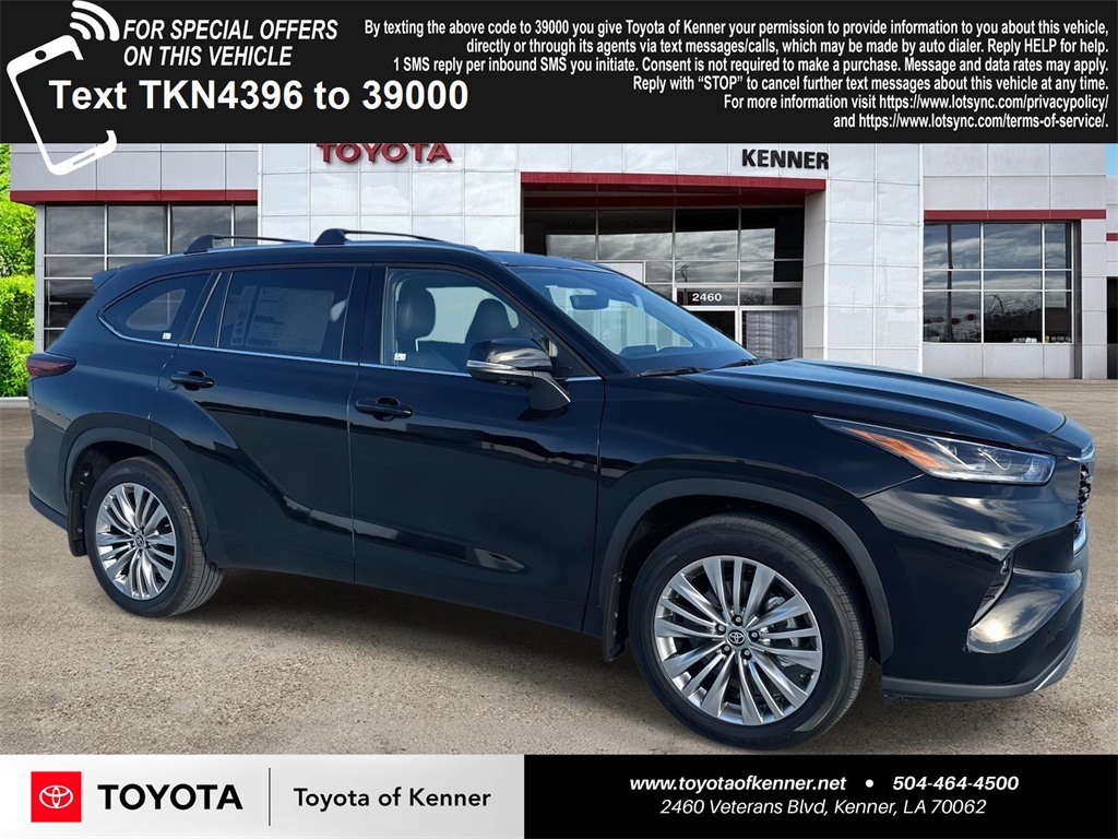 2025 Toyota Highlander Platinum's photo