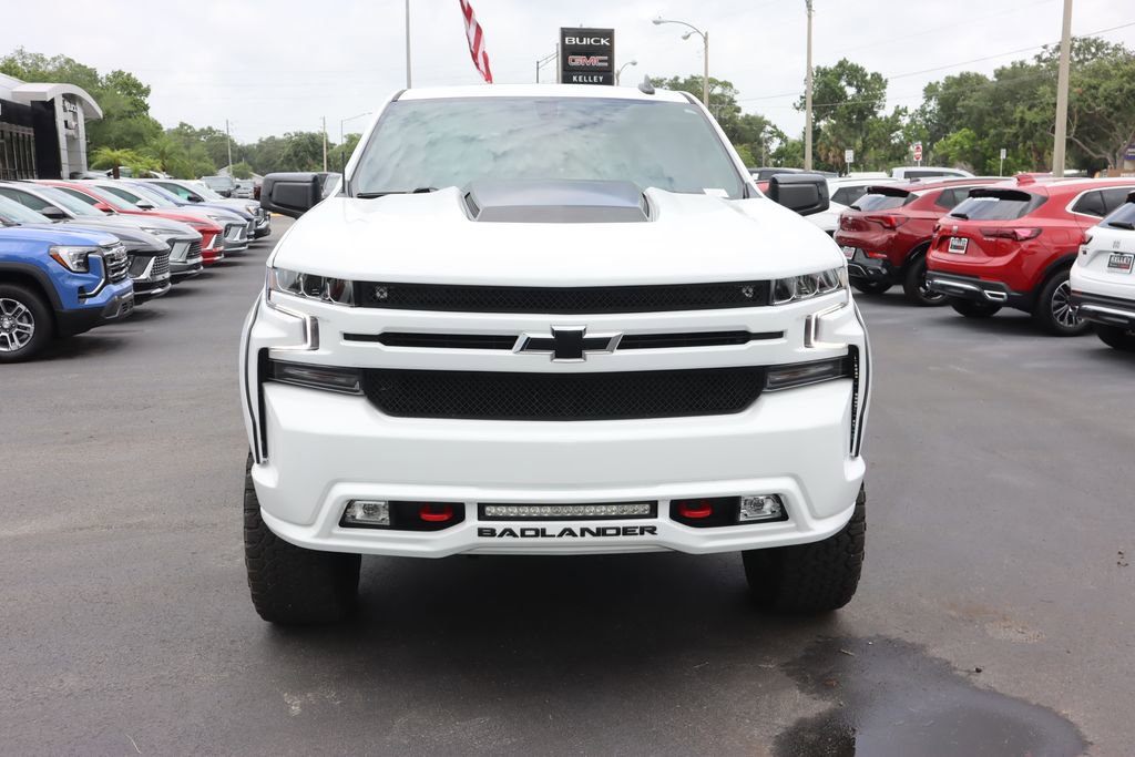 Used 2021 Summit White Chevrolet RST image 3